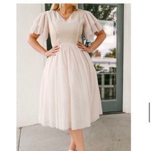 Ivy City Co The Party dress M $90